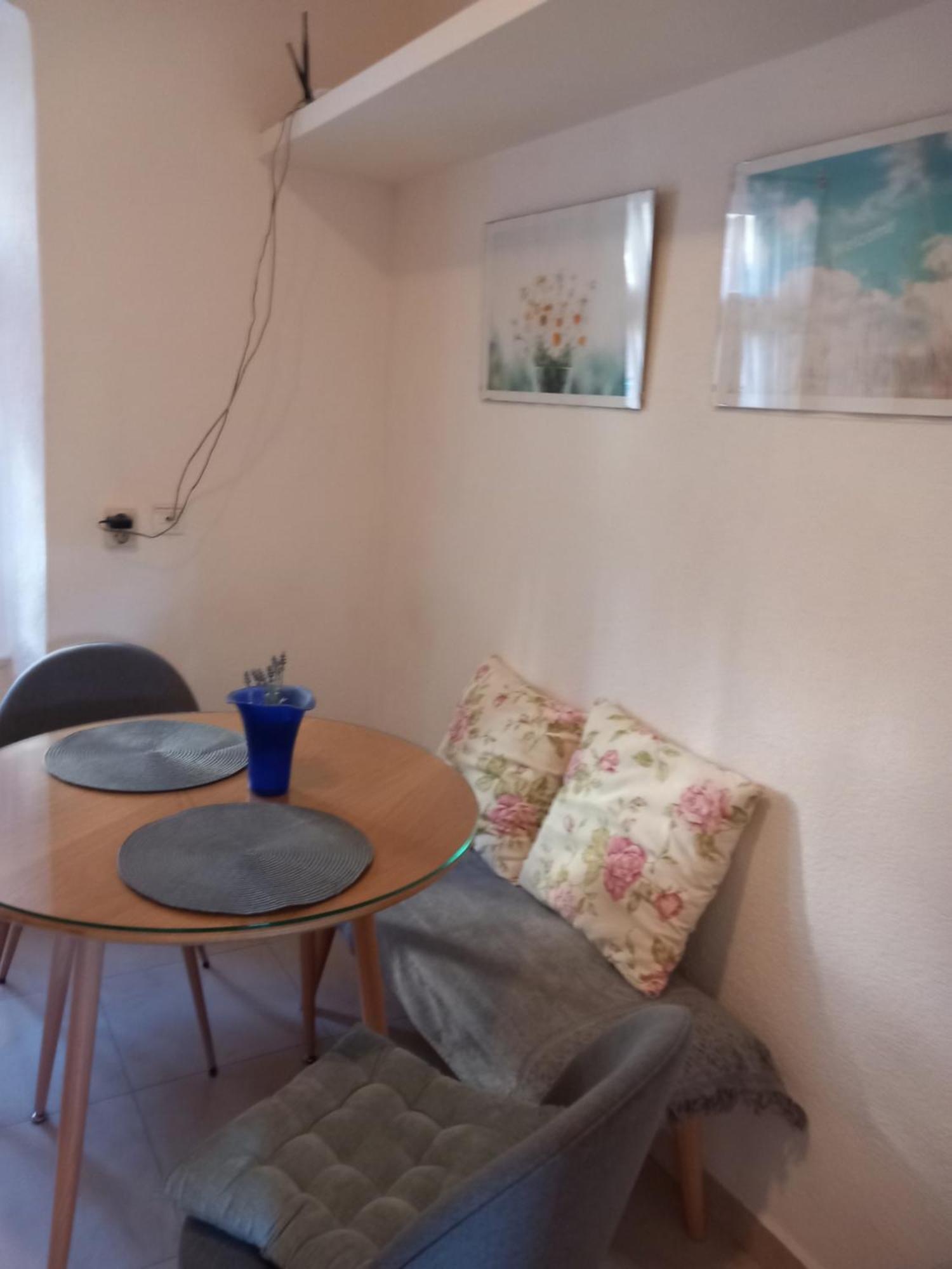 Apartment Ferienwohnung * Pula